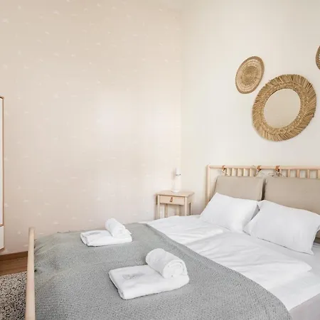 Goldenfeet Apartament